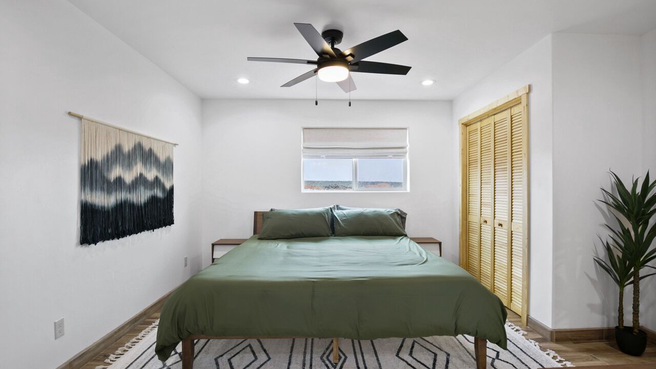 Photo of Bedroom in Ranchos De Taos