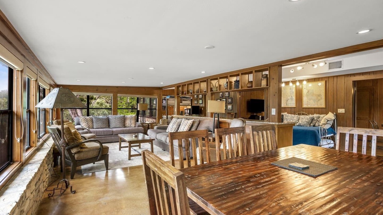 Photo of Bedroom in Wimberley