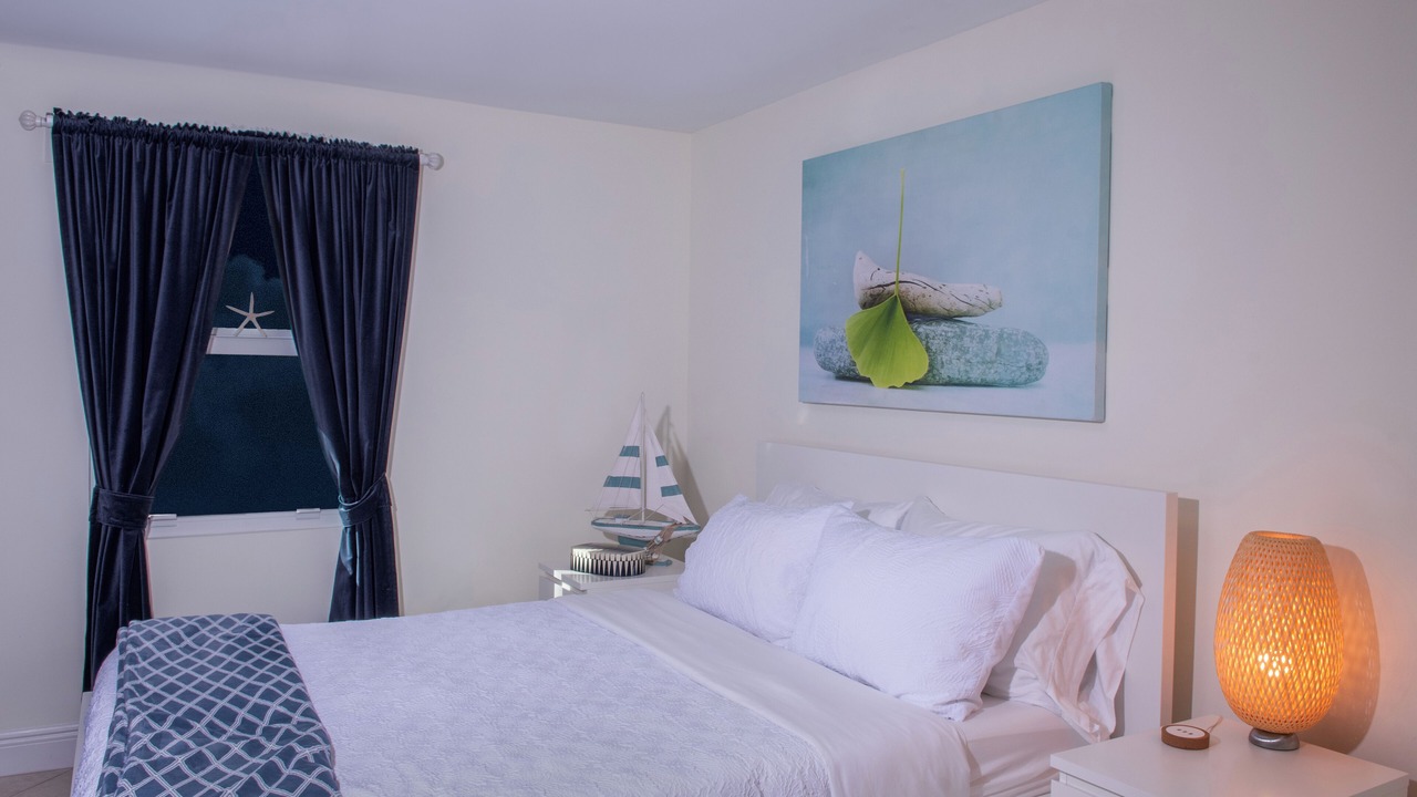 Photo of Bedroom in Lantana