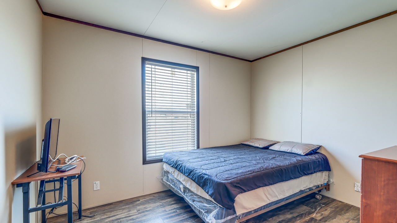 Photo of Bathroom in Girvin