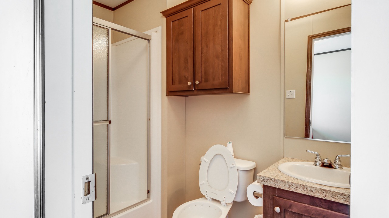 Photo of Bathroom in Girvin