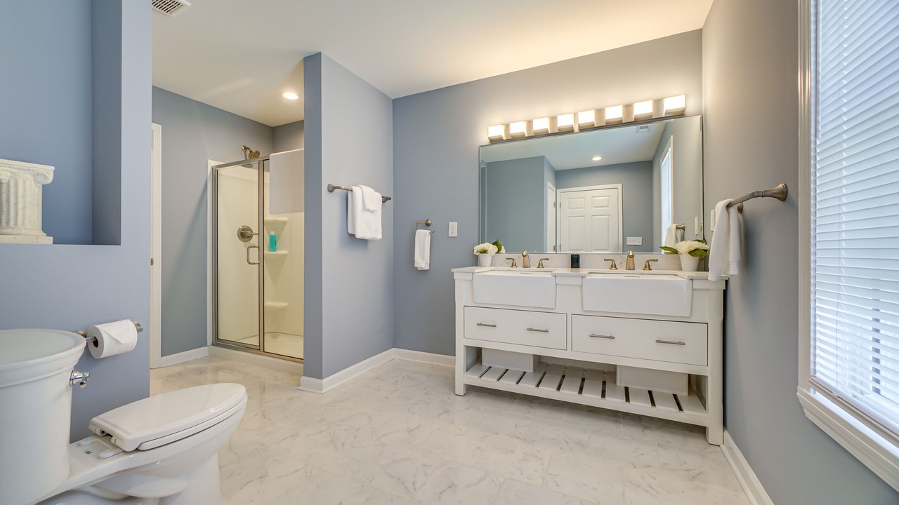 Photo of Bathroom in Lyndon