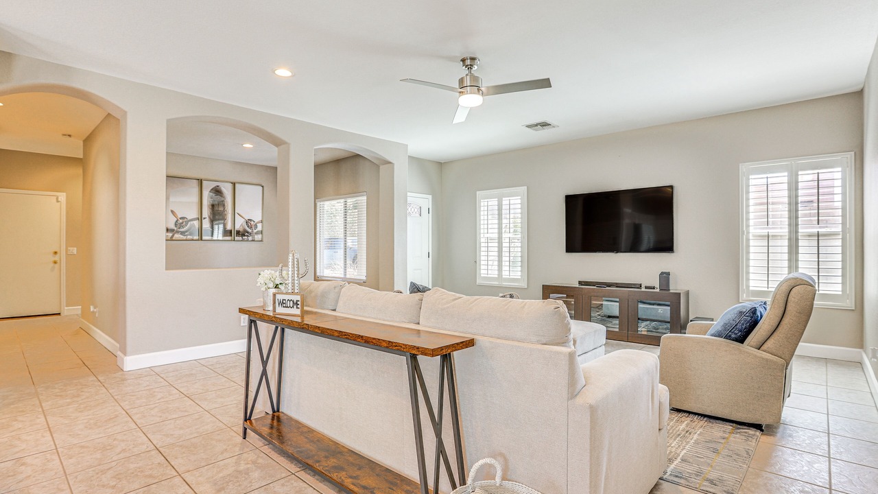 Photo of Livingroom in Coldwater Springs