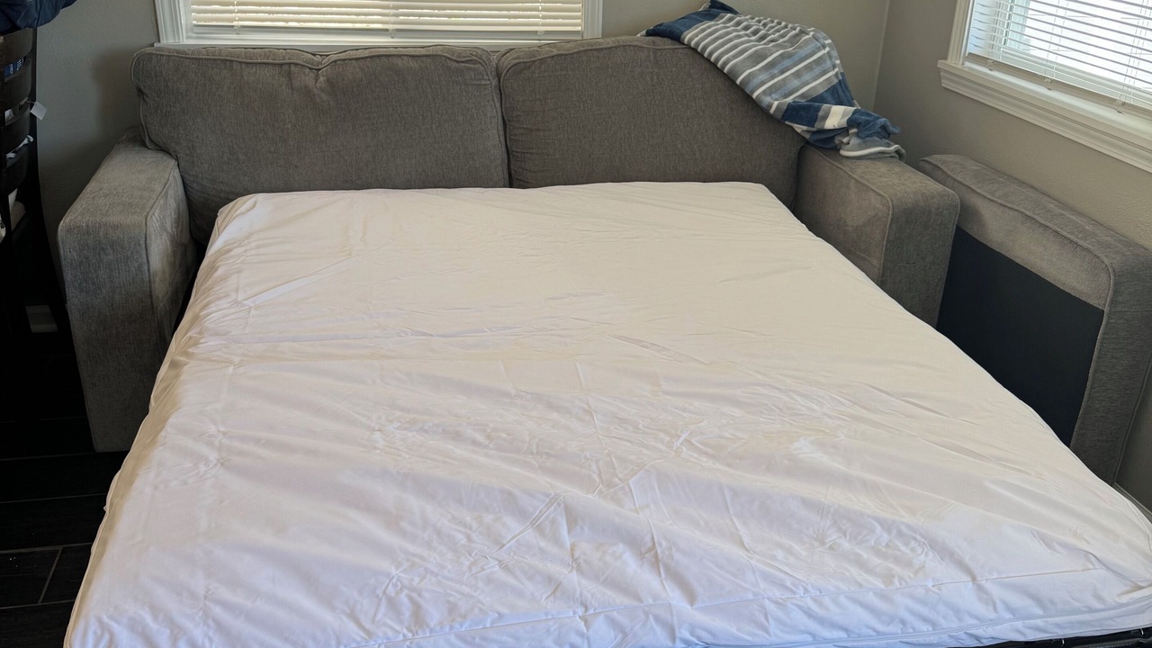 Photo of Bedroom in Sunrise Beach