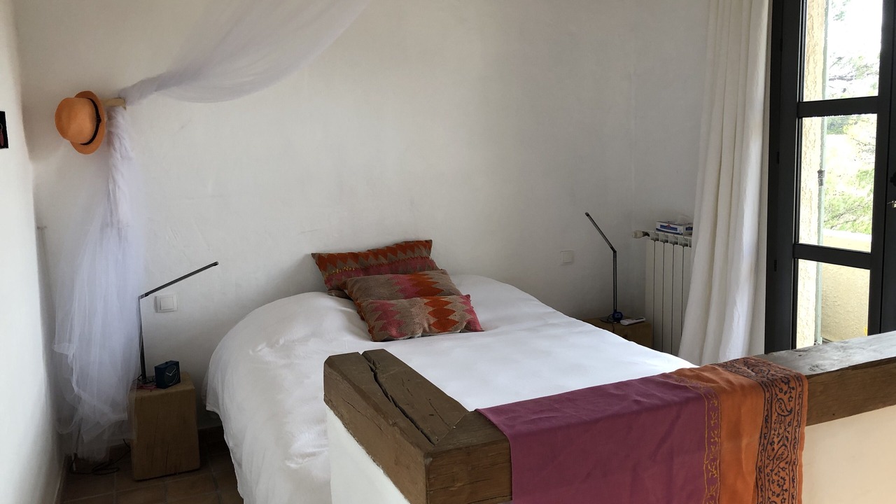 Photo of Bedroom in Saint-Jean-de-Cornies