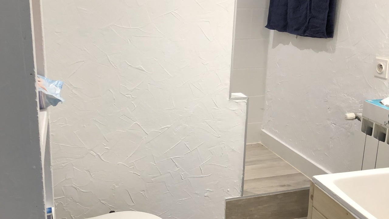 Photo of Bathroom in Saint-Jean-de-Cornies