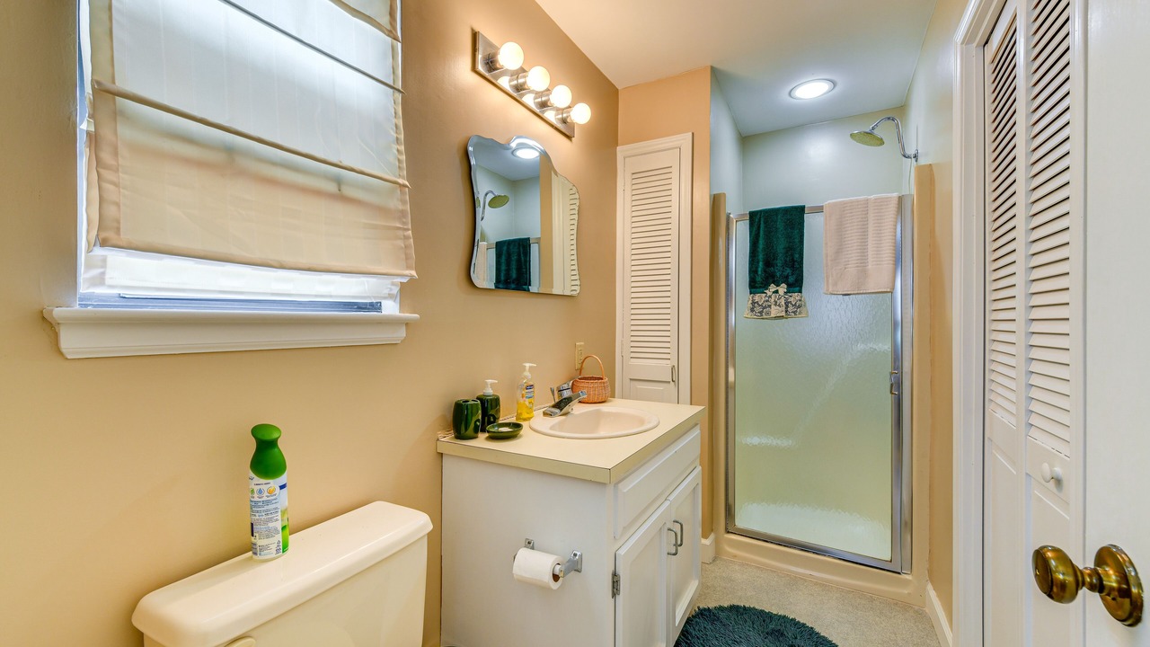 Photo of Bathroom in Troutman