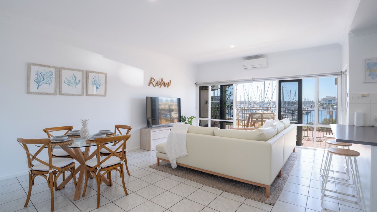 Photo of Livingroom in North Haven