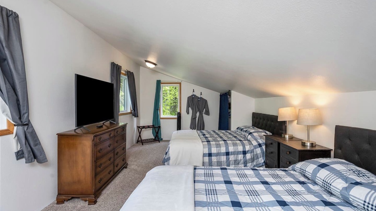 Photo of Bedroom in Meadow Lakes