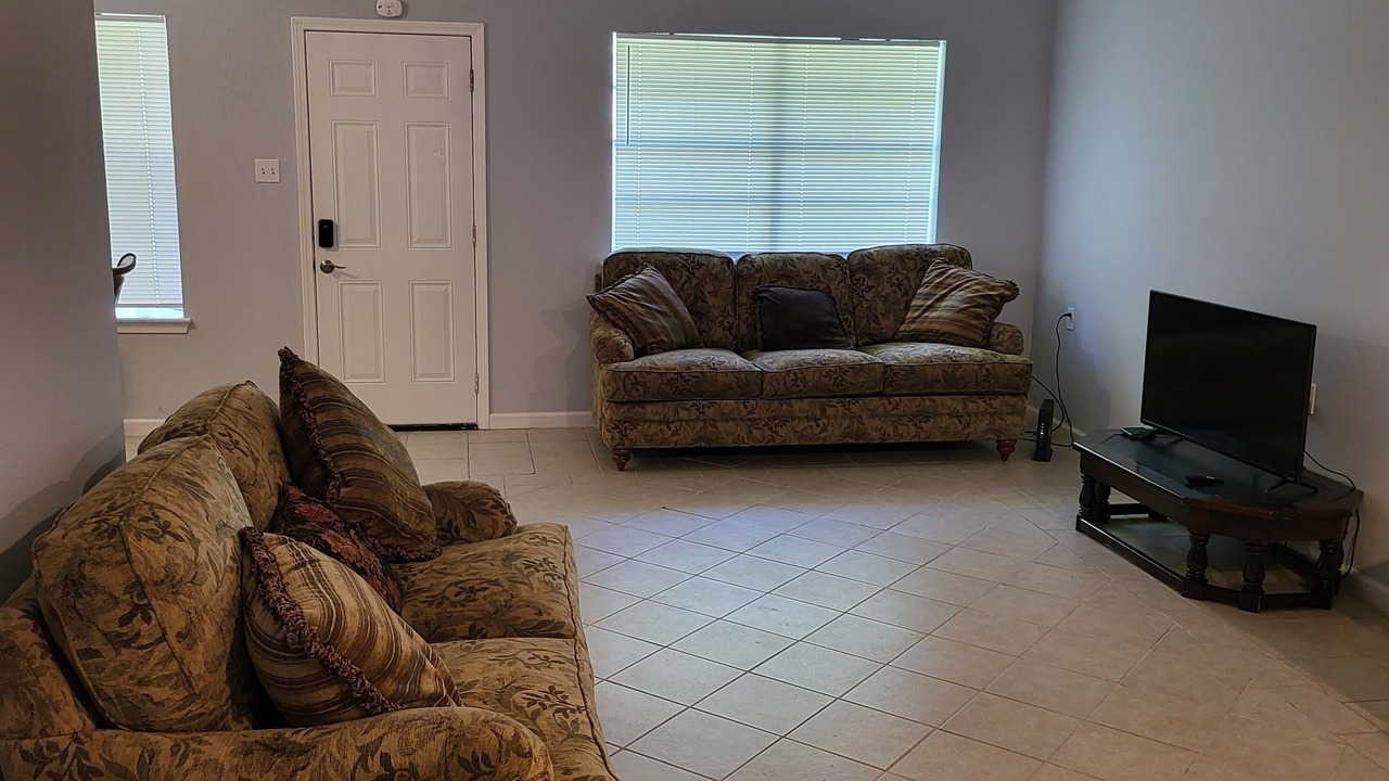 Photo of Livingroom in LaPlace