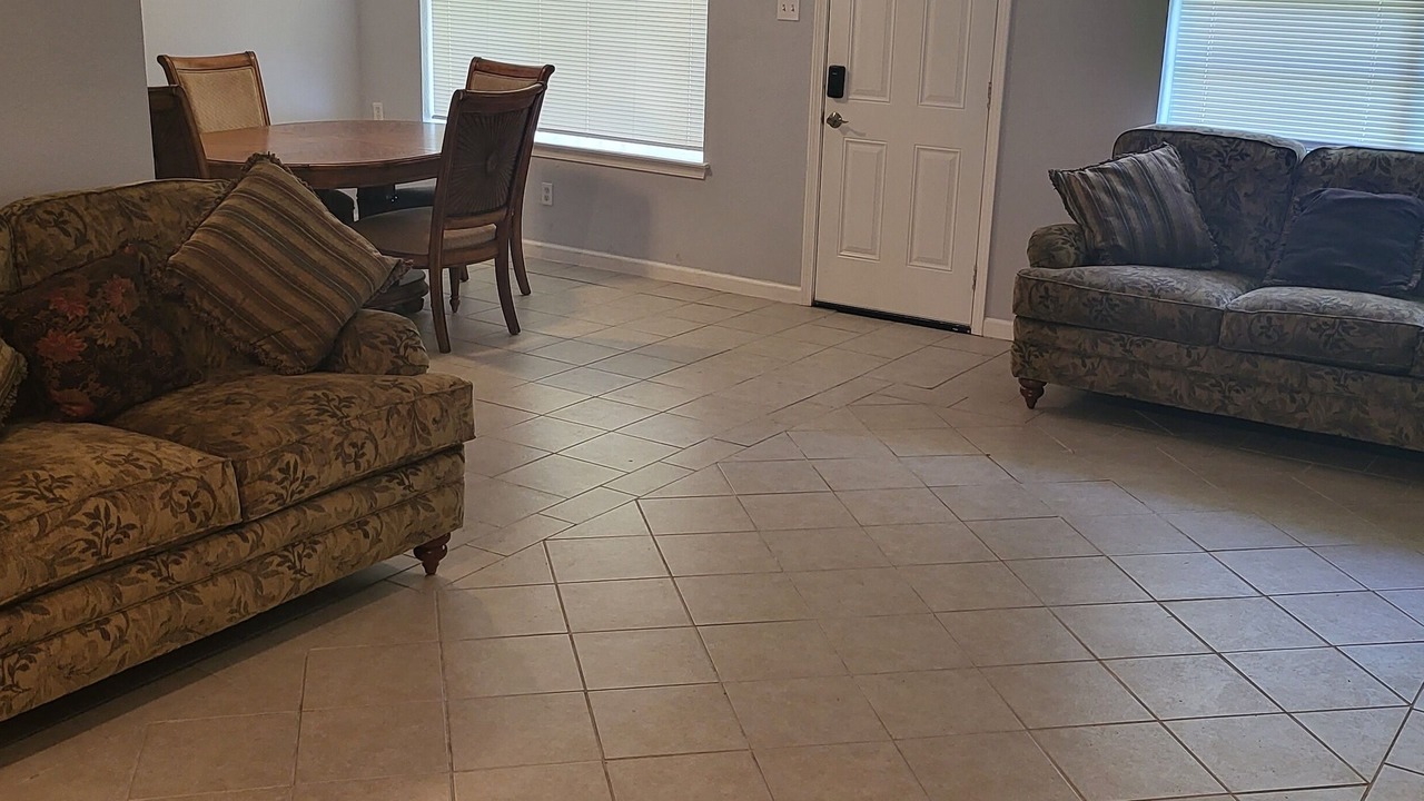 Photo of Livingroom in LaPlace