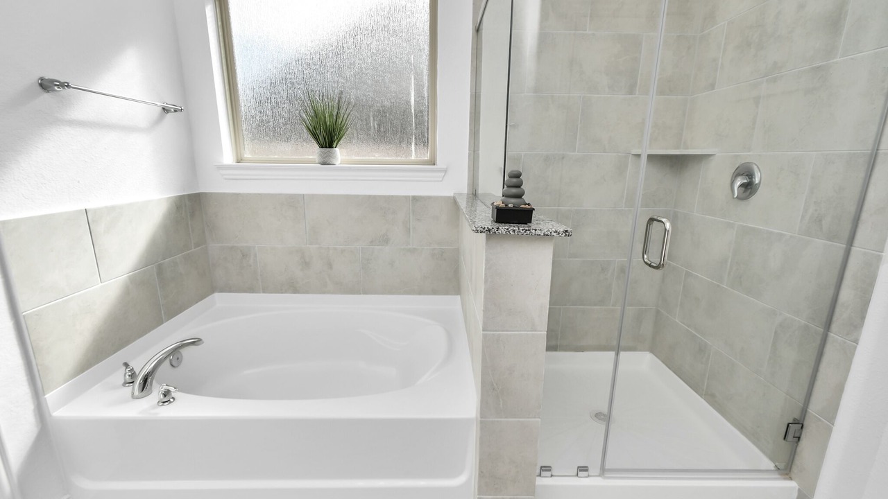 Photo of Bathroom in Clodine