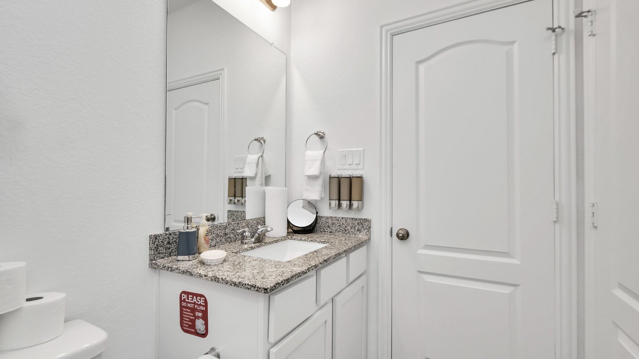 Photo of Bathroom in Clodine