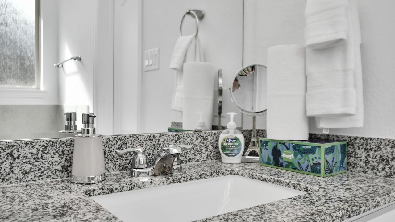 Photo of Bathroom in Clodine