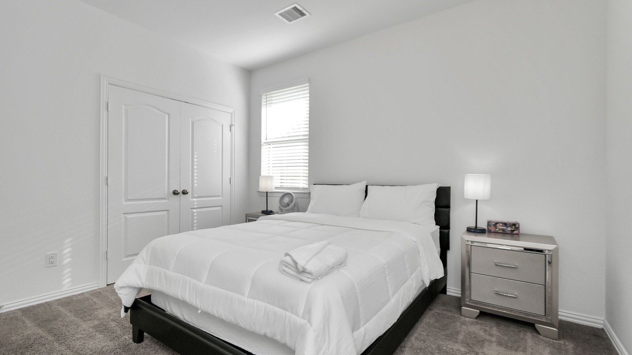 Photo of Bedroom in Clodine