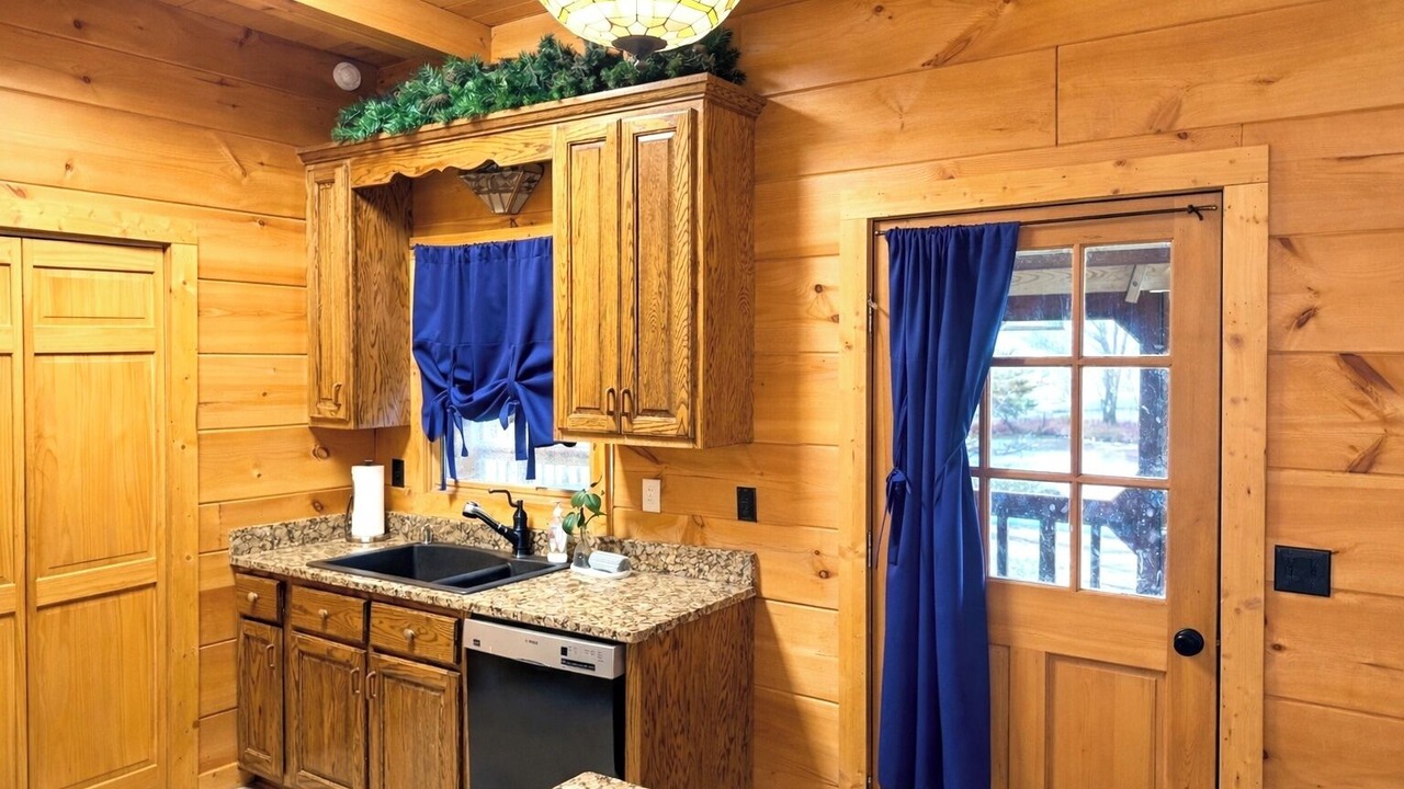 Photo of Kitchen in Coalmont