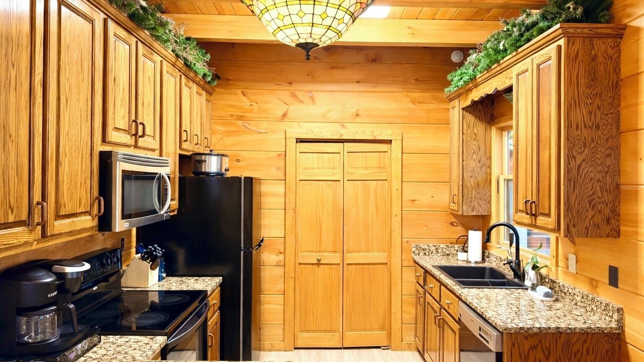 Photo of Kitchen in Coalmont