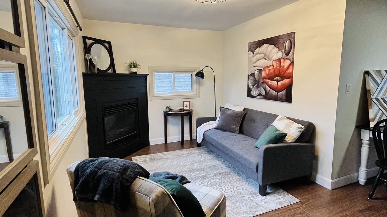 Photo of Livingroom in Port Perry