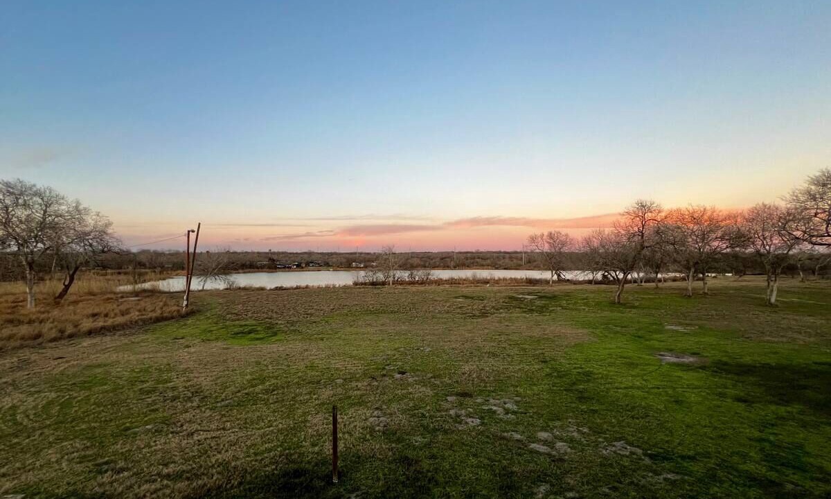 Photo of Others in Mathis