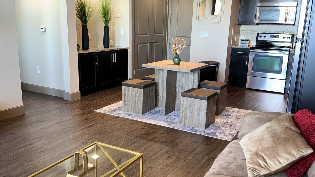 Photo of Livingroom in Addison