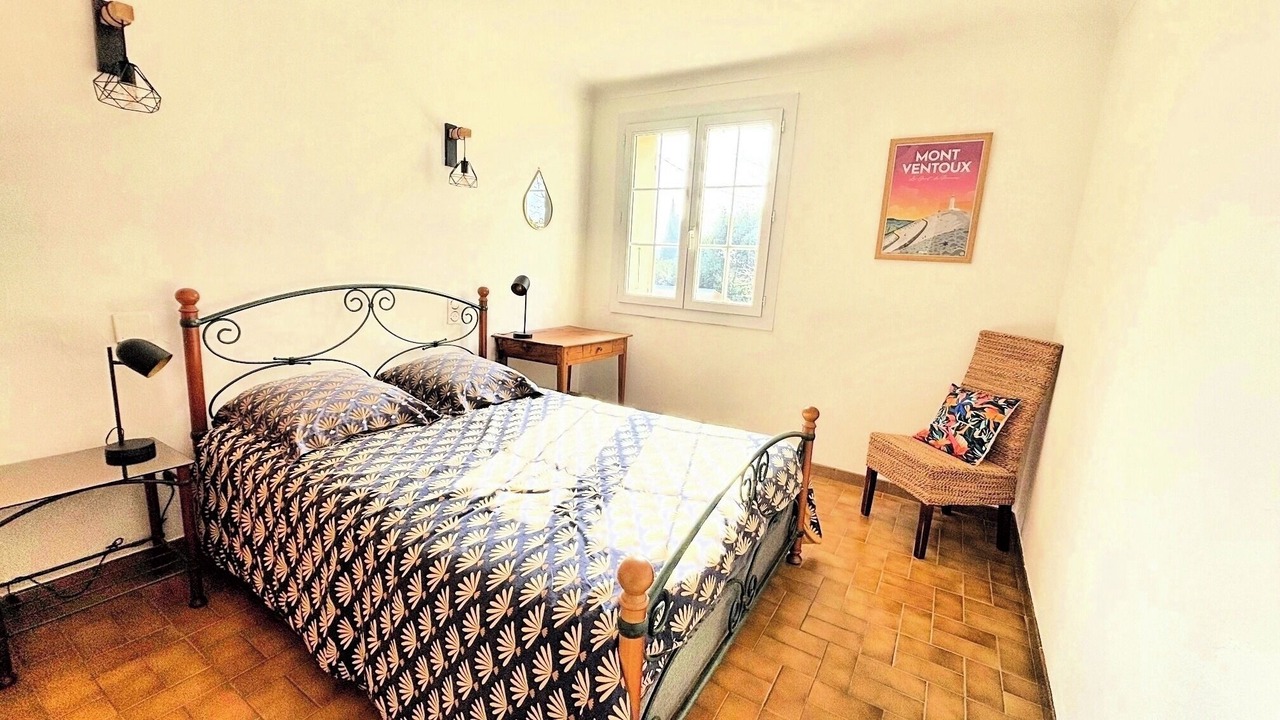 Photo of Bedroom in Camaret-sur-Aigues