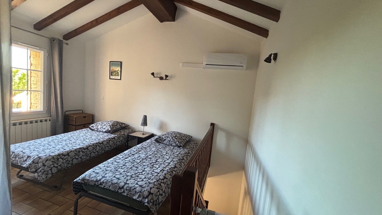 Photo of Bedroom in Camaret-sur-Aigues