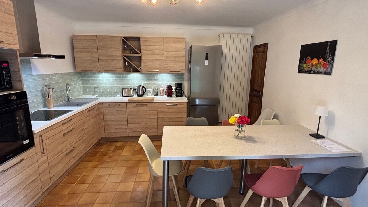 Photo of Kitchen in Camaret-sur-Aigues