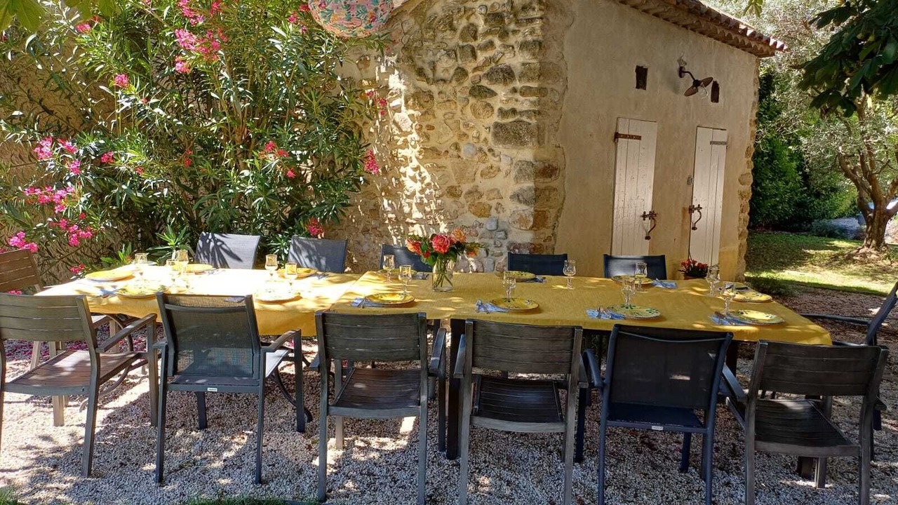 Photo of Outdoor in Camaret-sur-Aigues