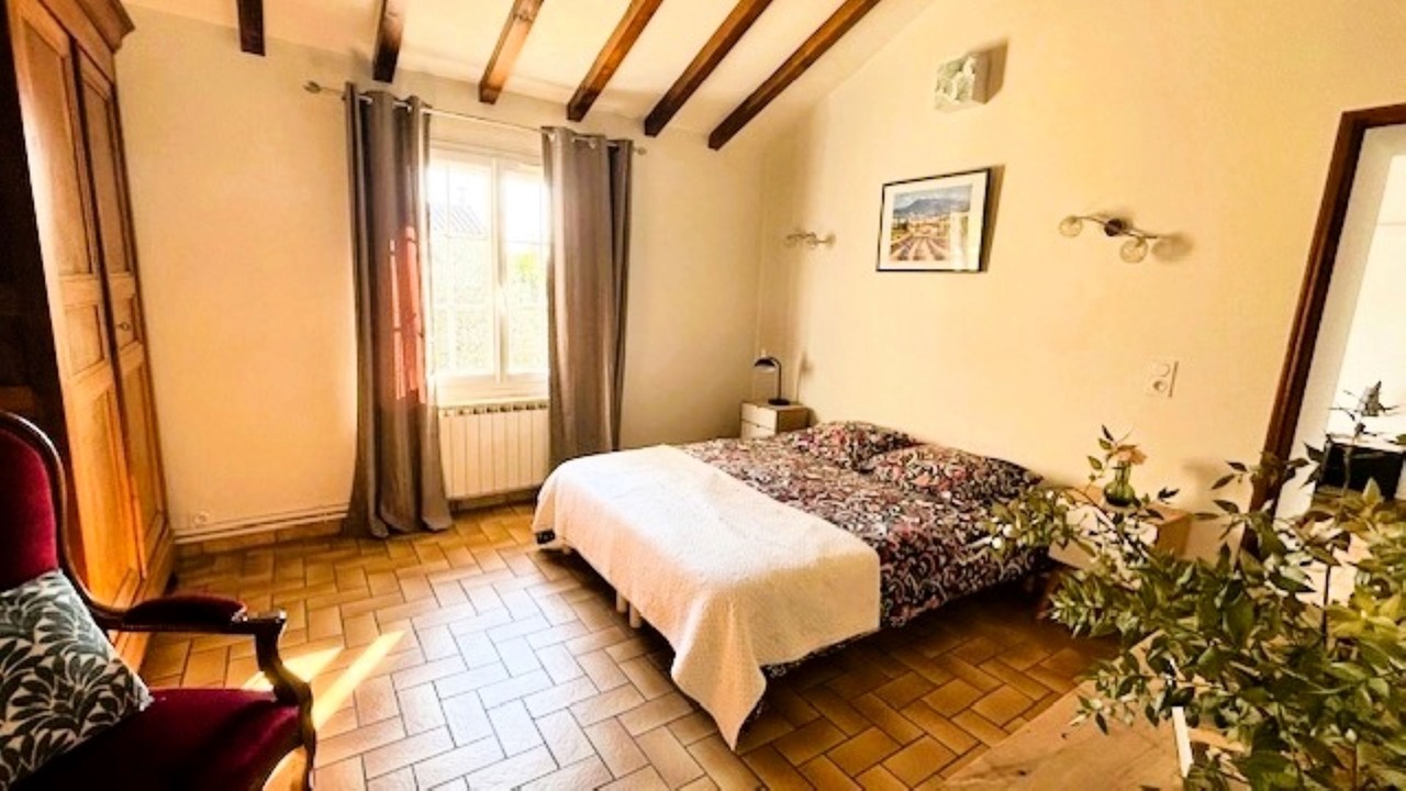 Photo of Bedroom in Camaret-sur-Aigues