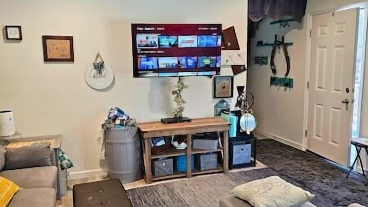 Photo of Livingroom in South Carolina Lakes & Blackwater Rivers