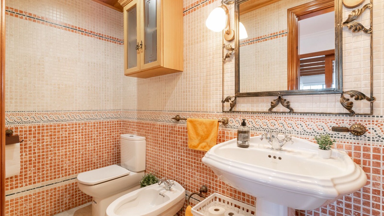 Photo of Bathroom in Vallromanes