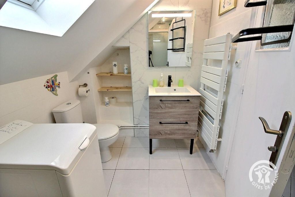 Photo of Bathroom in Corseul