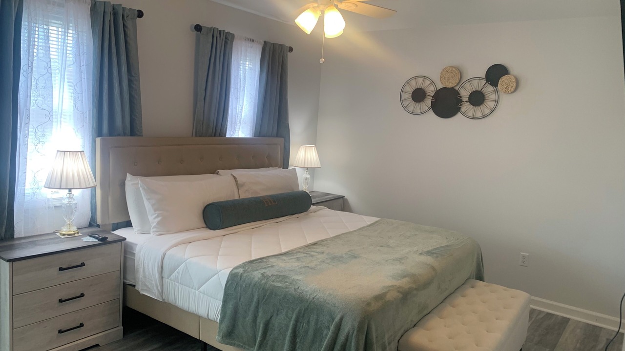 Photo of Bedroom in Elizabethtown