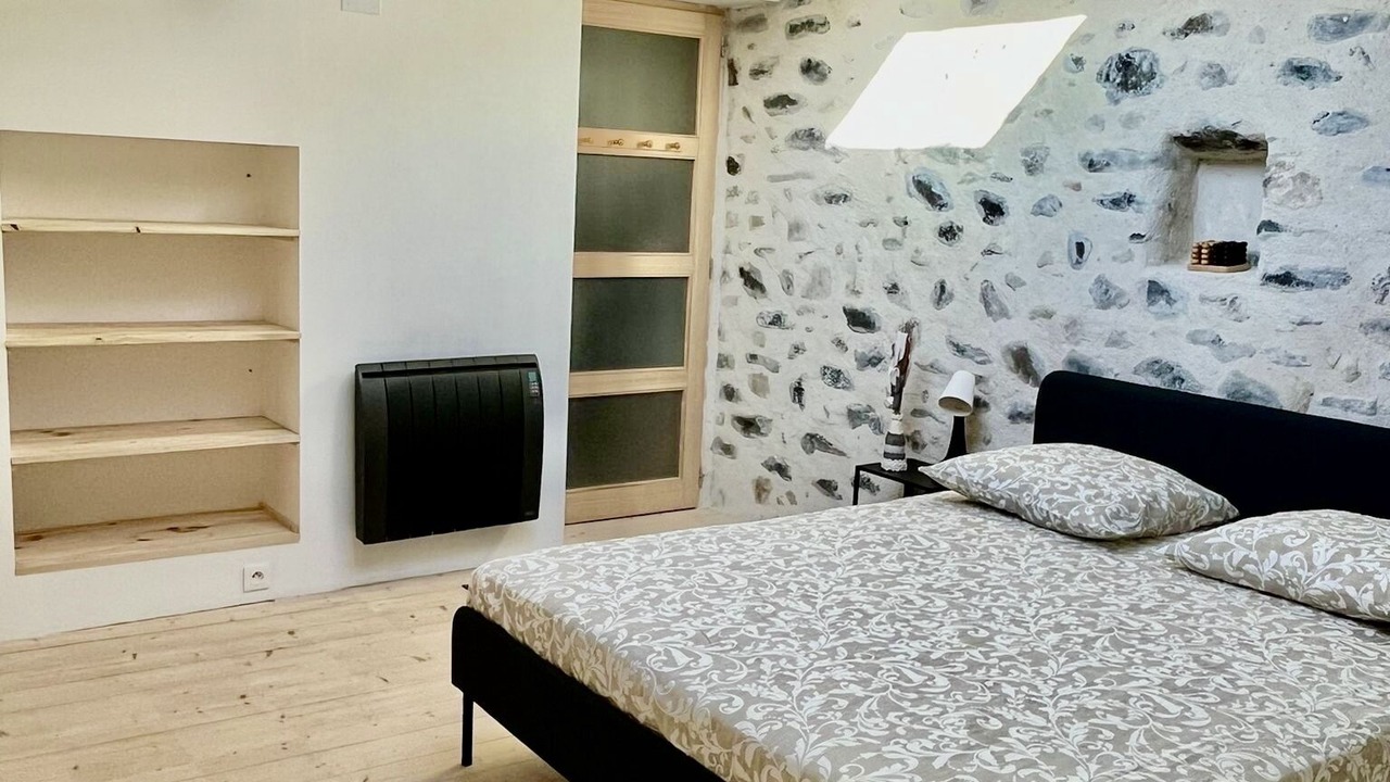 Photo of Bedroom in Alba-la-Romaine