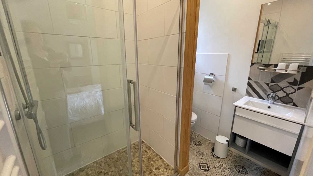 Photo of Bathroom in Frayssinet-le-Gelat
