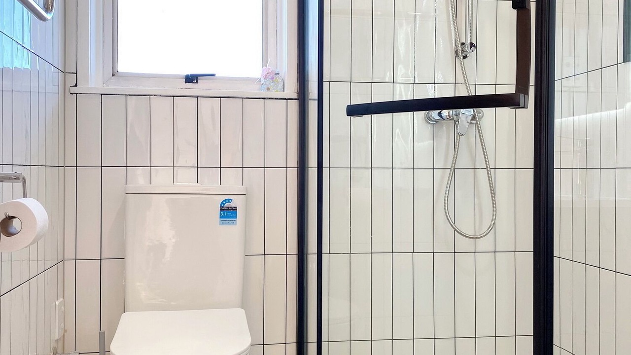 Photo of Bathroom in Otahuhu