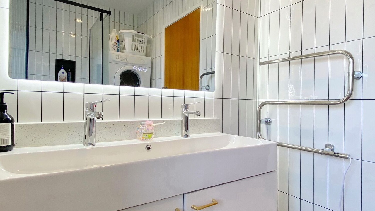 Photo of Bathroom in Otahuhu