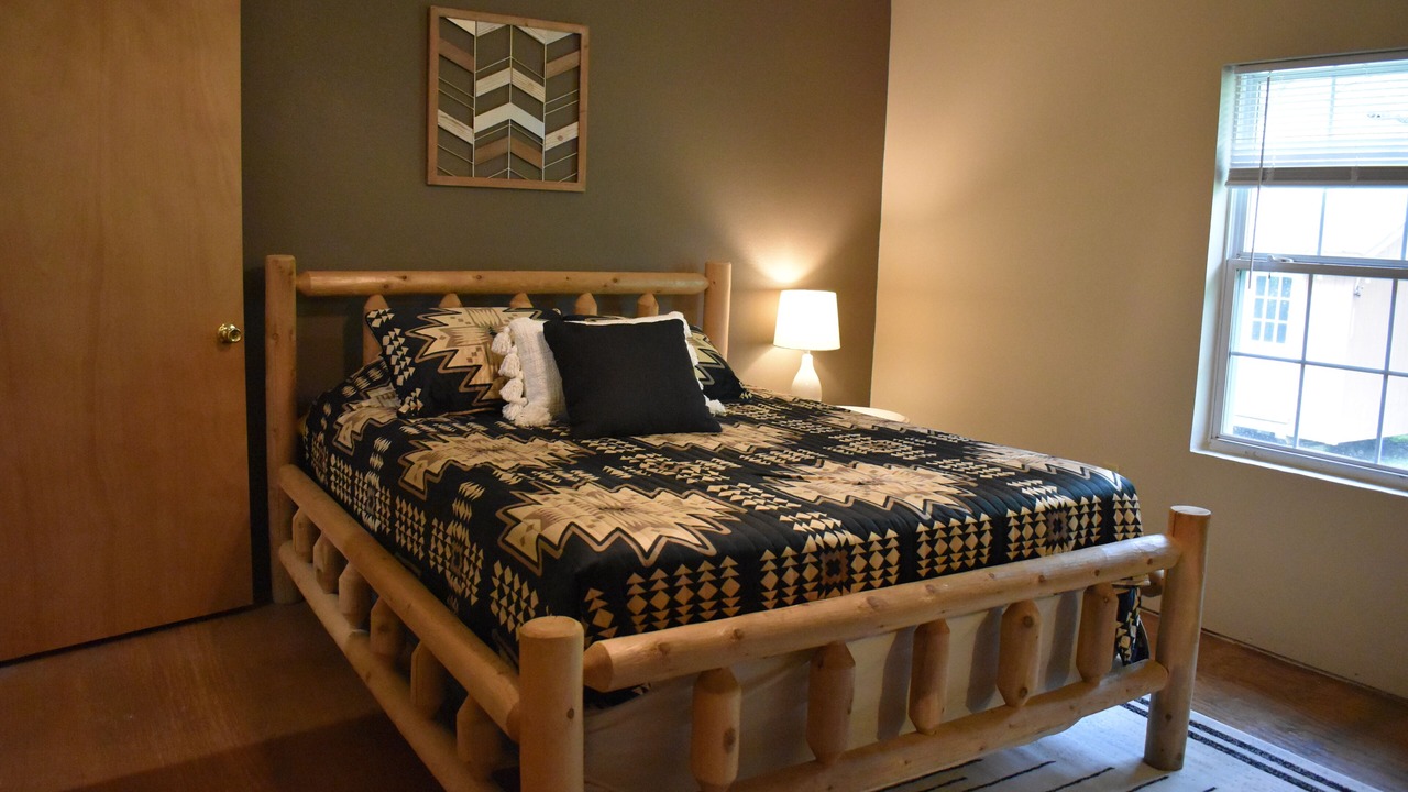 Photo of Bedroom in Pine Ridge