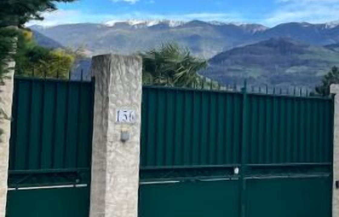 Photo of Outdoor in Lumbin