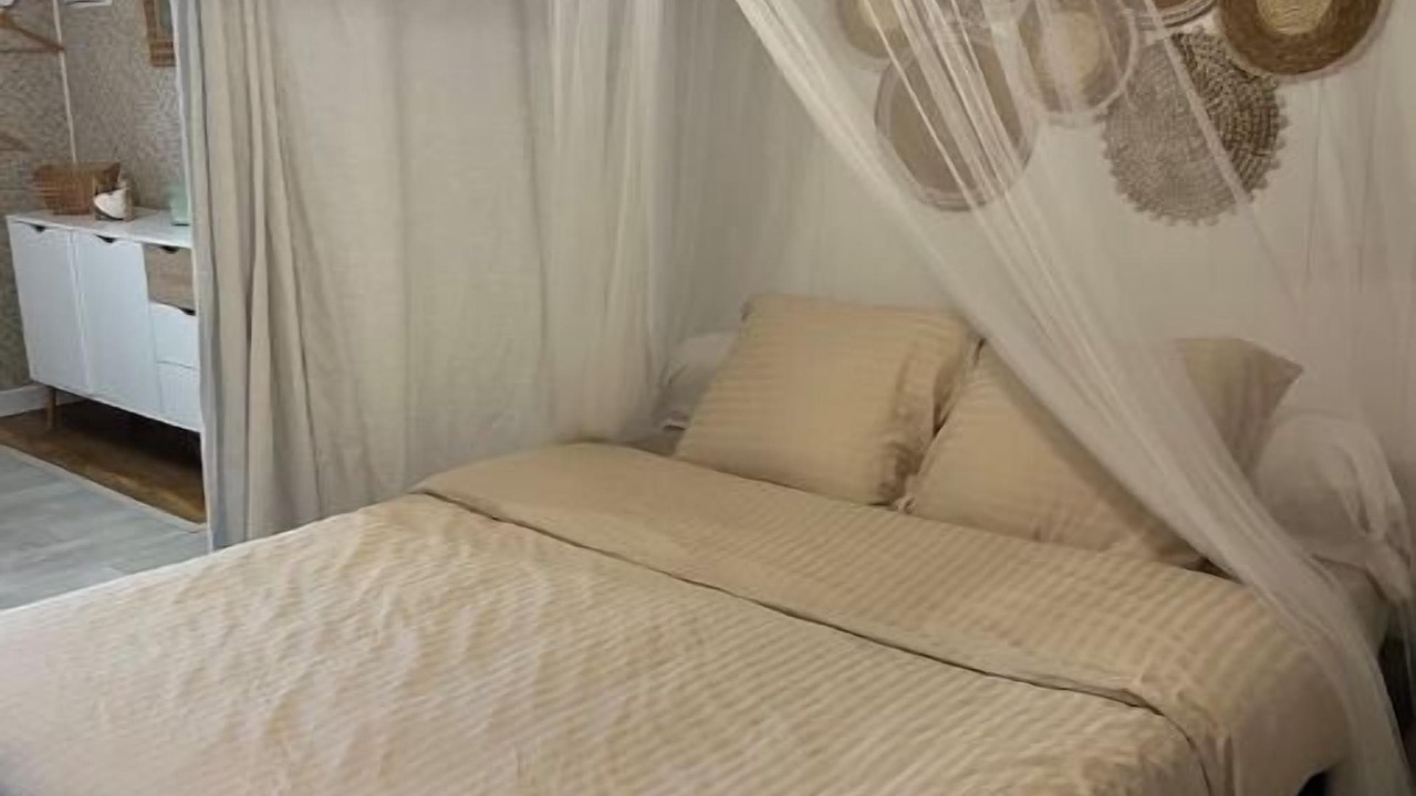 Photo of Bedroom in Lumbin