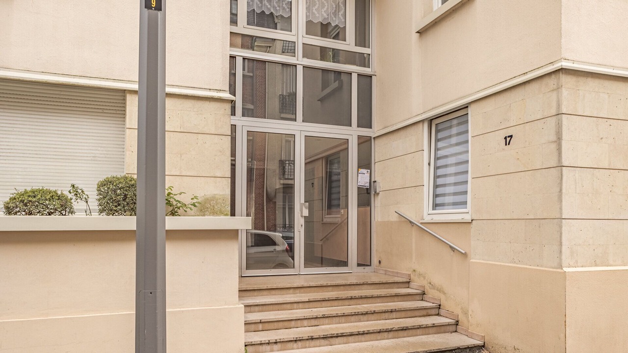 Photo of Outdoor in Hincmar