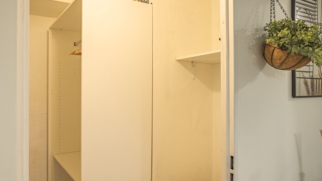 Photo of Others in Hincmar