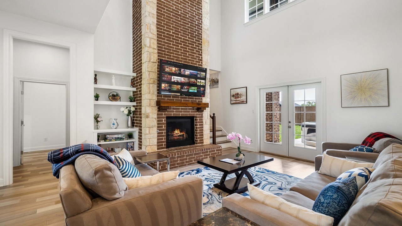 Photo of Livingroom in Lakewood Village