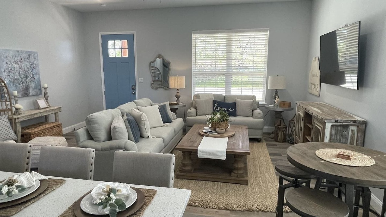 Photo of Livingroom in Stephenville
