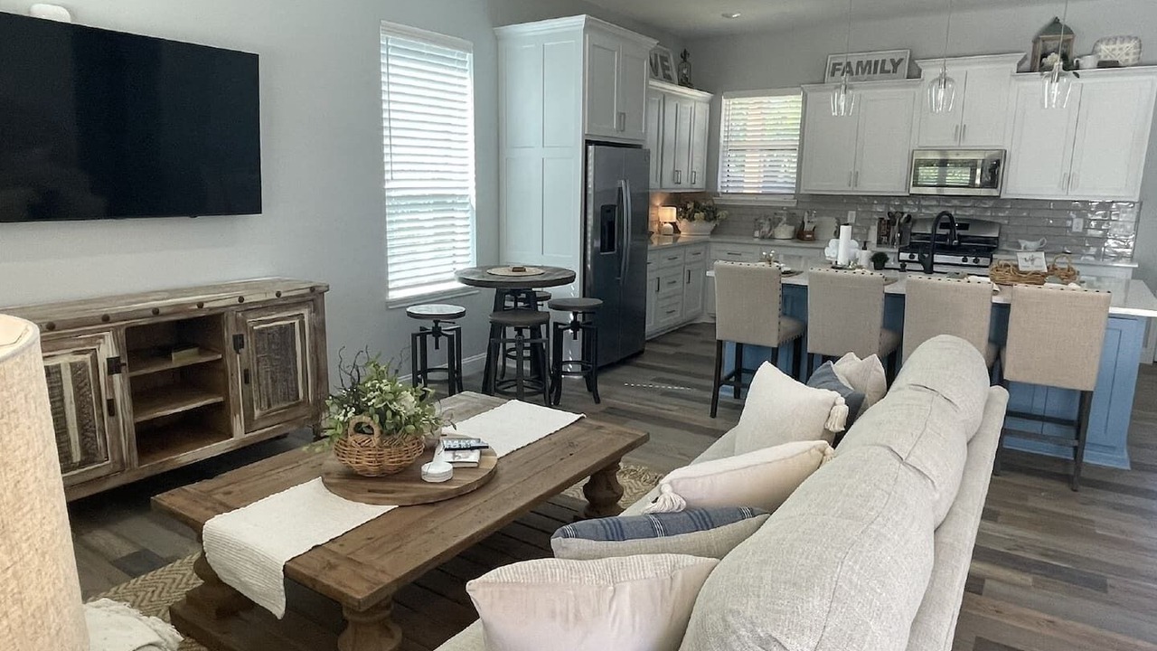 Photo of Livingroom in Stephenville