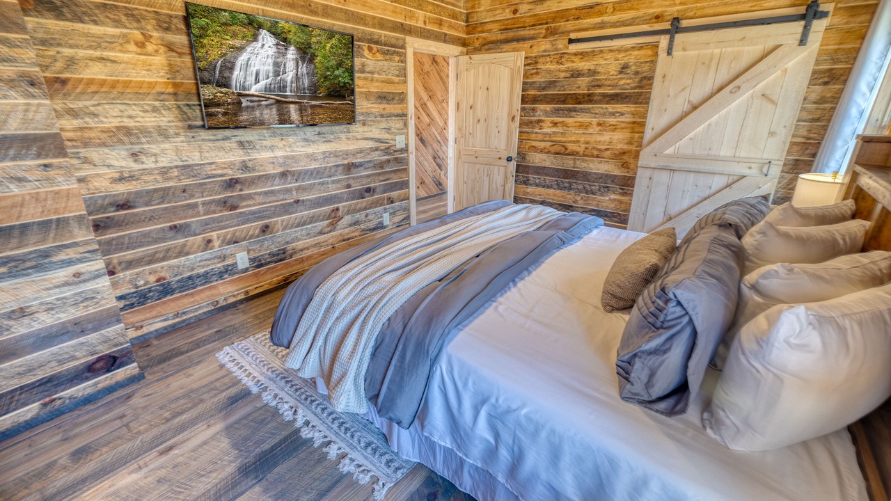 Photo of Others in Mineral Bluff