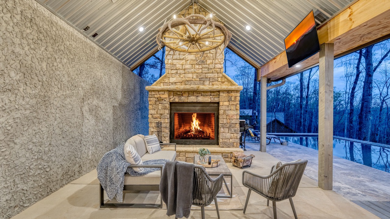 Photo of Livingroom in Mineral Bluff