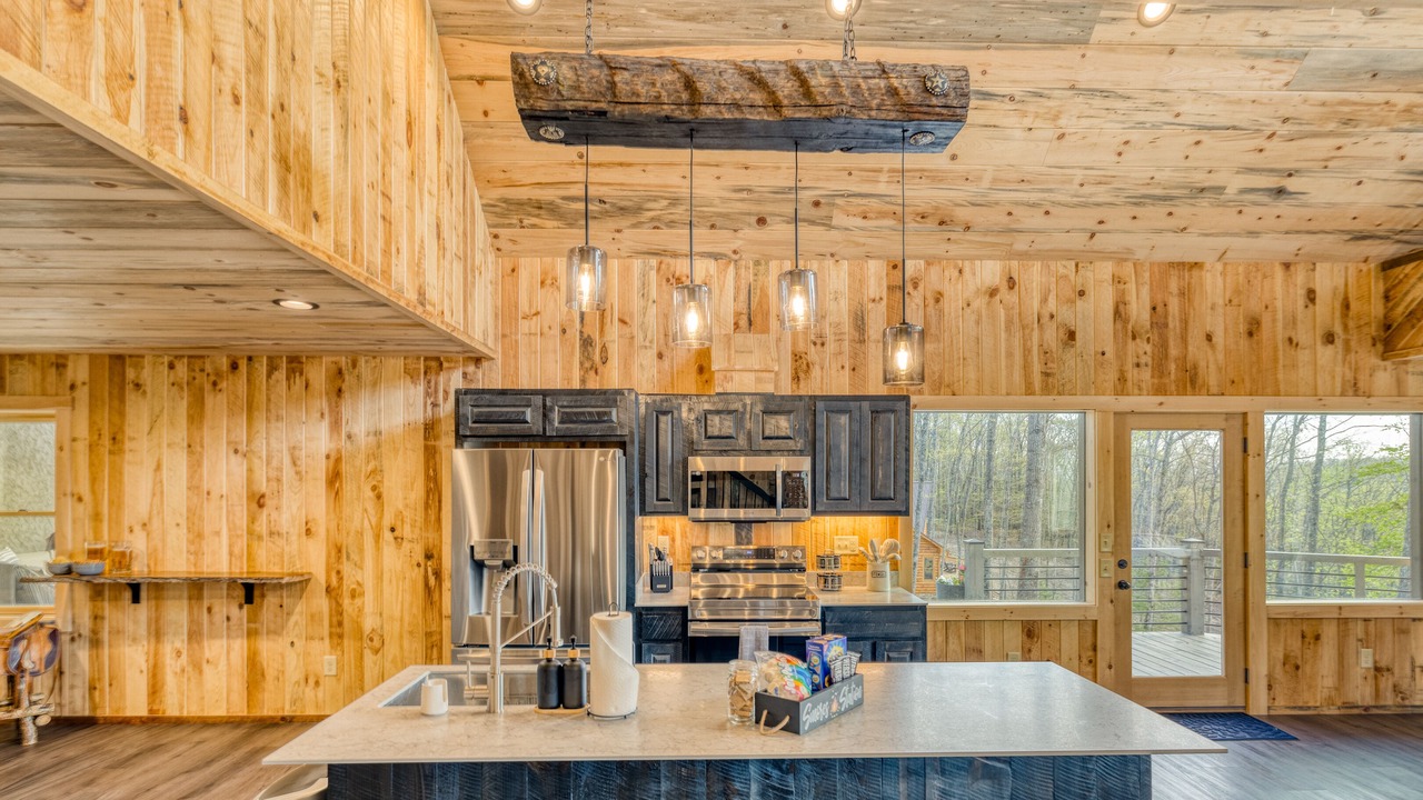 Photo of Others in Mineral Bluff