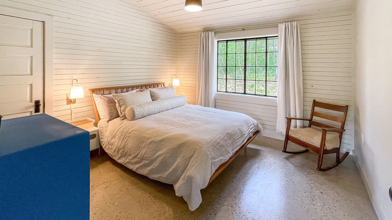 Photo of Bedroom in Wilburn
