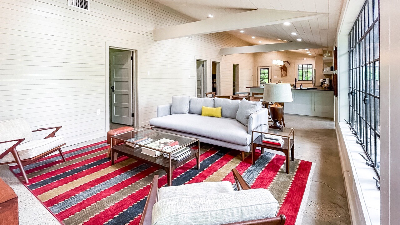 Photo of Livingroom in Wilburn